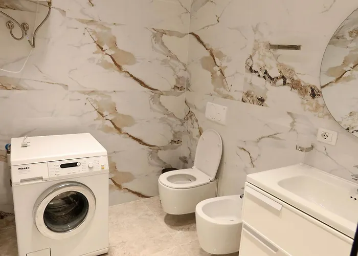 Ilyonis Luxury Apartman Shëngjin